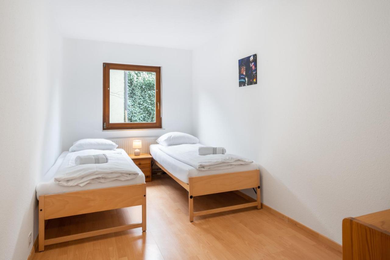 Between Lakes Apartments - 58 Интерлакен Экстерьер фото